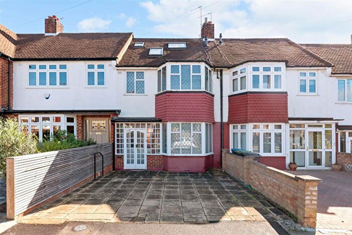 4 Bedroom Property For Sale In Lynmouth Avenue, Morden, SM4