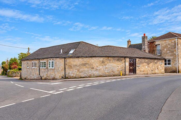 3 Bedroom Detached House For Sale In High Street, Tisbury, SP3