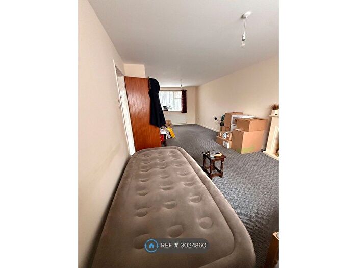 3 Bedroom Detached House To Rent In Hollowood Avenue, Derby, DE23