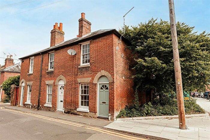 2 Bedroom End Of Terrace House For Sale In Ivy Lane, Canterbury, CT1