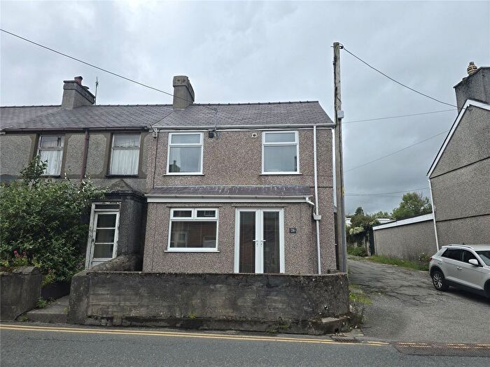 3 Bedroom End Of Terrace House For Sale In County Road, Penygroes, Caernarfon, Gwynedd, LL54