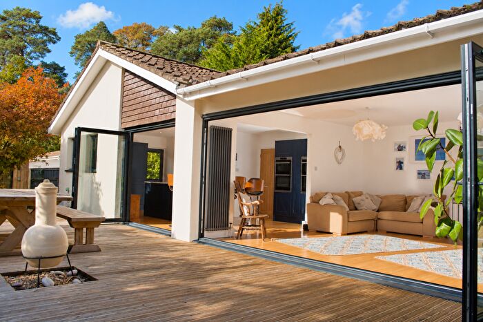 3 Bedroom Detached Bungalow For Sale In Warren Park, West Hill, EX11