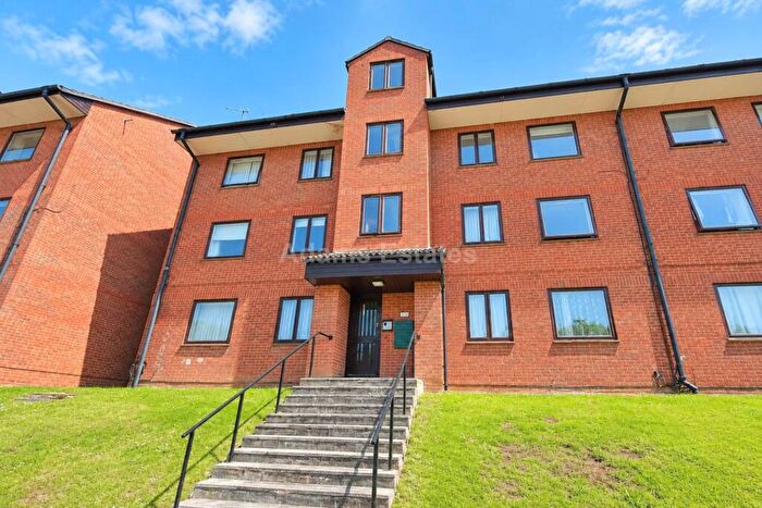 2 Bedroom Apartment To Rent In Tippett Rise, Reading, RG2