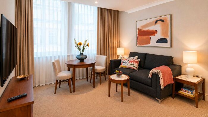 1 Bedroom Studio To Rent In Bow Lane, London, EC4M