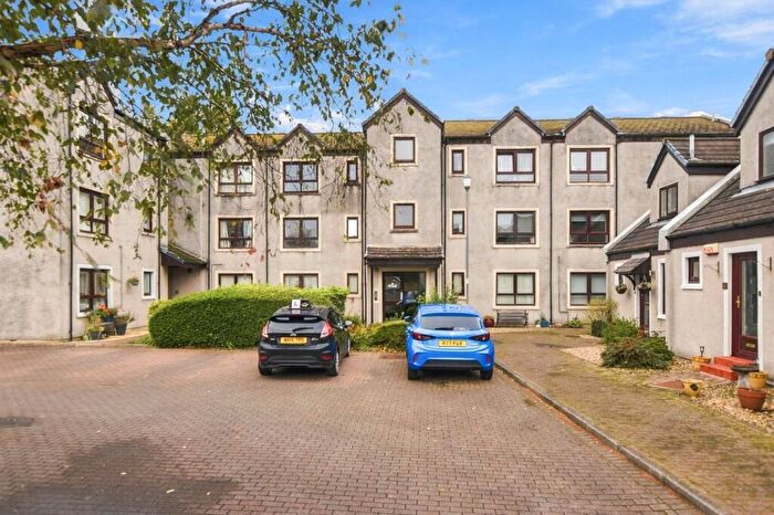 2 Bedroom Flat For Sale In Carters Place, Irvine, KA12