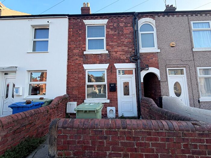 2 Bedroom Terraced House To Rent In Wellington Street, New Whittington, S43