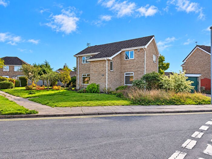 4 Bedroom Detached House For Sale In Abbey Drive West, Grimsby, DN32