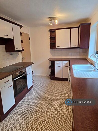 2 Bedroom Flat To Rent In Montague Crescent, Northampton, NN5