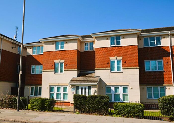 2 Bedroom Flat For Sale In Walton Lane, Liverpool, L4