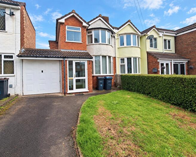 3 Bedroom Semi-Detached House For Sale In Salcombe Avenue, Sheldon, Birmingham, B26