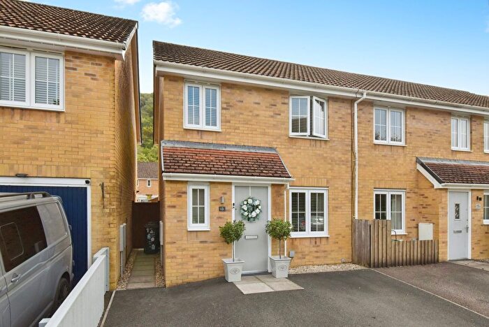 3 Bedroom Semi-Detached House For Sale In Golwg Y Mynydd, Godrergraig, Swansea, Neath Port Talbot, SA9