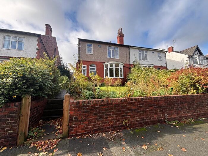 1 Bedroom Apartment To Rent In Marsh Grove Road, Huddersfied, HD3