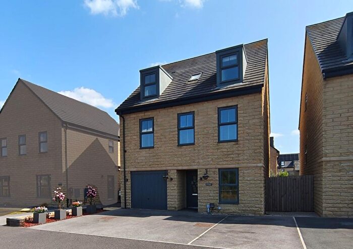 5 Bedroom Detached House For Sale In Plumpton Crescent, Castleford, WF10