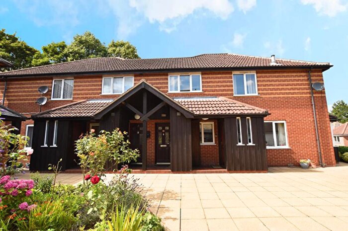 1 Bedroom Flat For Sale In Apt, Penny Mews, Waltham, Grimsby, DN37