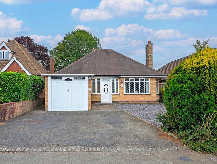 2 Bedroom Detached Bungalow For Sale In Finham Green Road, Finham, CV3