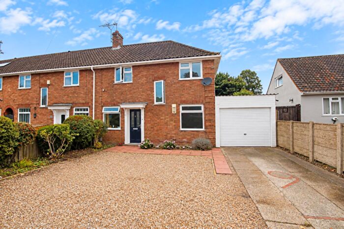 4 Bedroom End Of Terrace House For Sale In Catton Grove Road, Norwich, NR3