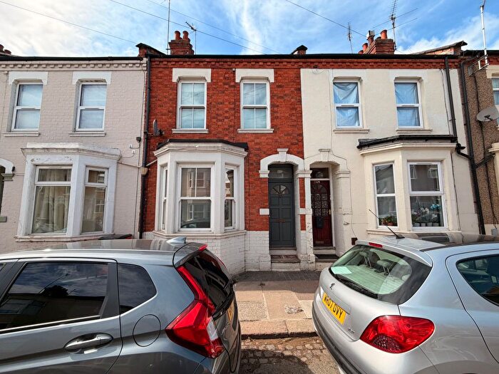 3 Bedroom Property To Rent In Lutterworth Road, Northampton, NN1