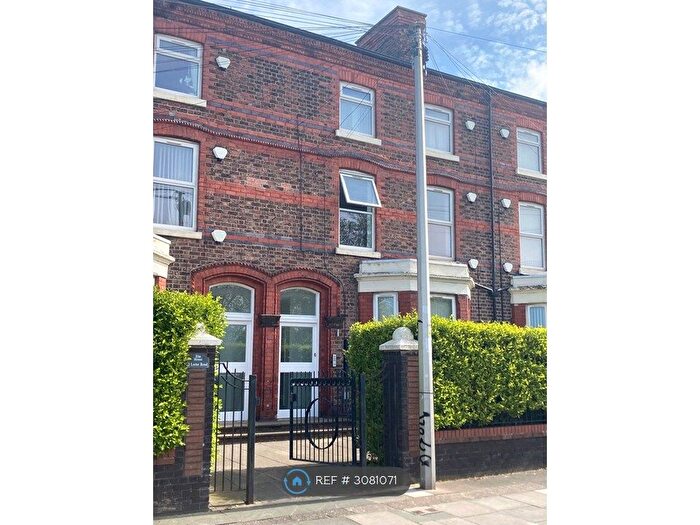 2 Bedroom Flat To Rent In Elm House, Liverpool, L22