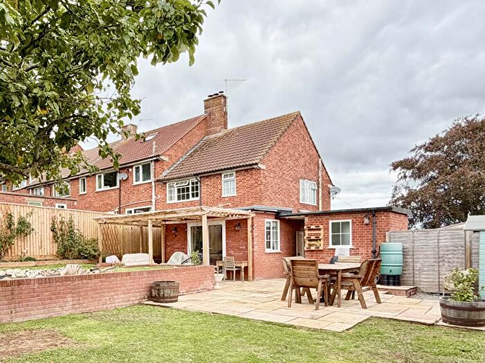 2 Bedroom End Of Terrace House For Sale In Moorfield Road, Exmouth, EX8