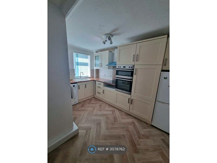 1 Bedroom Flat To Rent In St. Georges, Telford, TF2