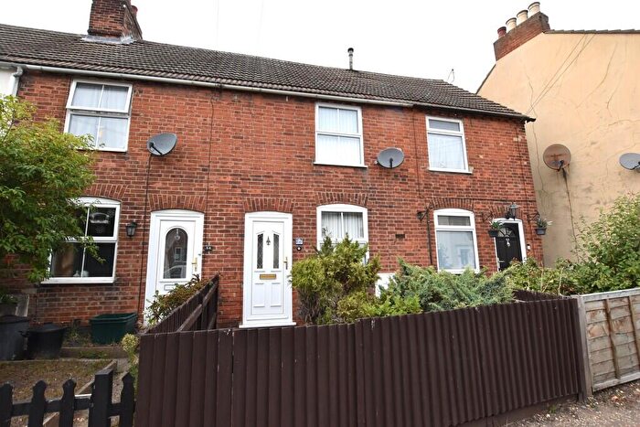 1 Bedroom Terraced House For Sale In Harwich Road, Colchester, CO4