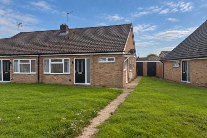 3 Bedroom Bungalow To Rent In Redhorn Gardens, SN10
