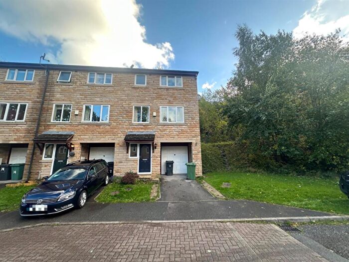 3 Bedroom End Of Terrace House To Rent In Bramble Bank, Holmfirth, HD9