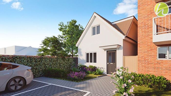 2 Bedroom Detached House For Sale In Finches Close, Corringham, SS17