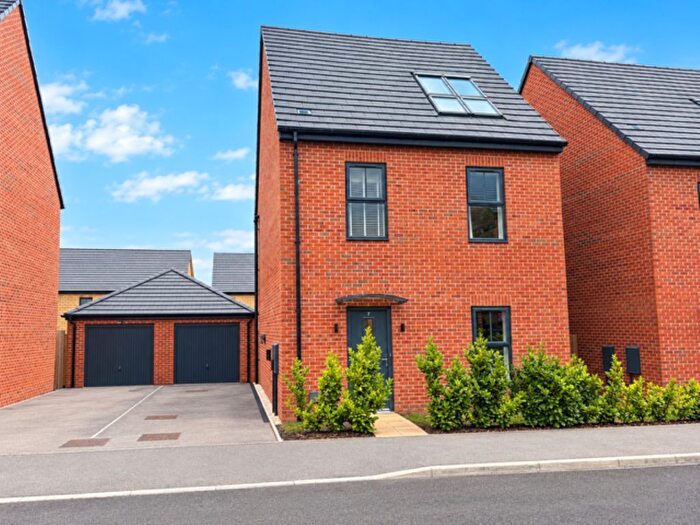 4 Bedroom Detached House For Sale In Sedgefield Road, Castleford, WF10