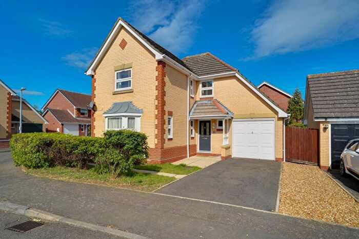 4 Bedroom Detached House To Rent In Devoke Close, Huntingdon, PE29