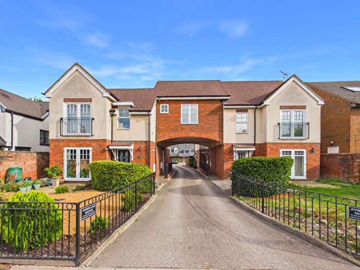 2 Bedroom Apartment To Rent In Bicester Road, Aylesbury, Buckinghamshire, HP19