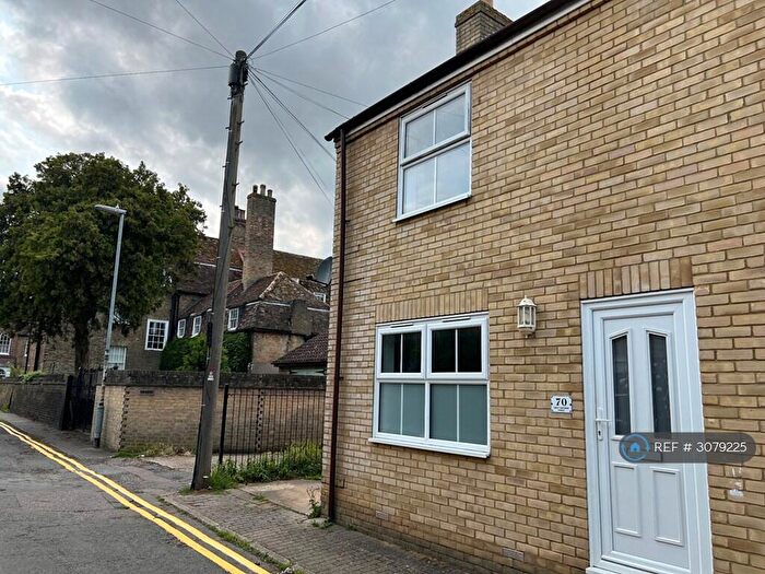 2 Bedroom Semi-Detached House To Rent In Great Northern St, Huntingdon, PE29