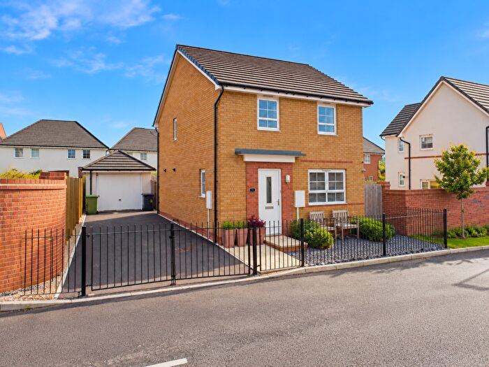 4 Bedroom Detached House For Sale In Trenchard Drive, Berry Hill, Coleford, GL16
