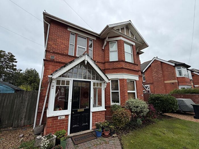 2 Bedroom Apartment For Sale In First Floor Flat, Lowther Road, Bournemouth, Bournemouth Christchurch Poole, BH8