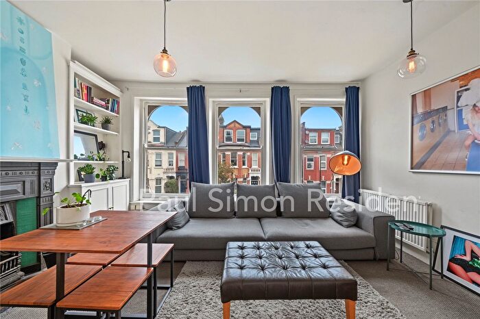 1 Bedroom Flat For Sale In Hampden Road, London, N8