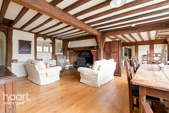 5 Bedroom Character Property For Sale In Broad Street, Maidstone, ME17