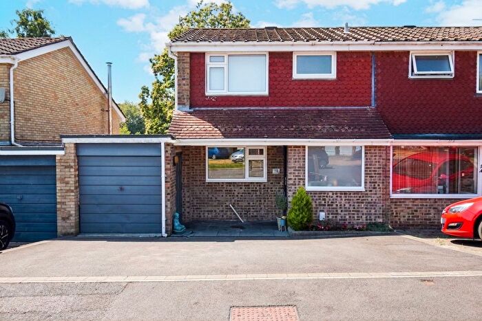 3 Bedroom Semi-Detached House For Sale In Richmond Close, Chandler's Ford, SO53