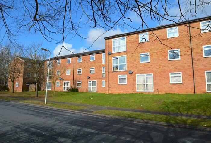2 Bedroom Flat To Rent In Nettlecroft, Welwyn Garden City, AL7