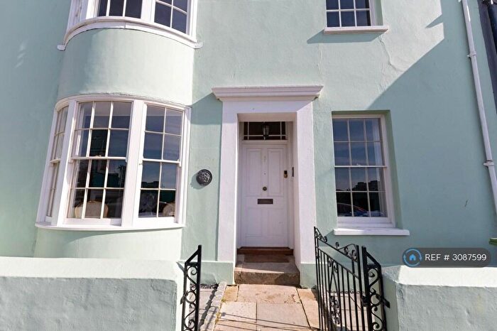 2 Bedroom Maisonette To Rent In West Street, Bognor Regis, PO21