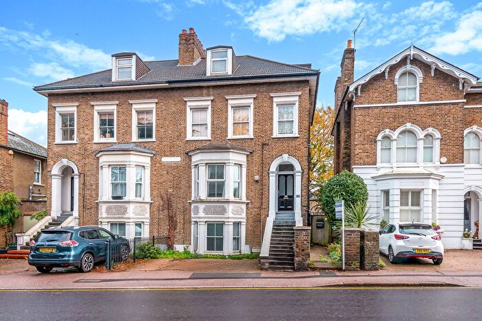 1 Bedroom Flat To Rent In College Road, Bromley, BR1