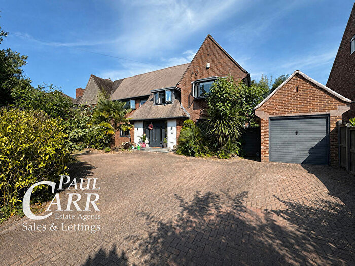 3 Bedroom Semi-Detached House For Sale In Four Oaks Road, Four Oaks, Sutton Coldfield, B74