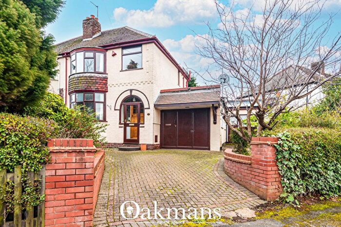 3 Bedroom Semi-Detached House To Rent In Swan Crescent, Oldbury, B69