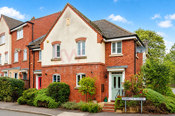 3 Bedroom Semi-Detached House For Sale In Dennetts Close, Daventry, Northamptonshire, NN11