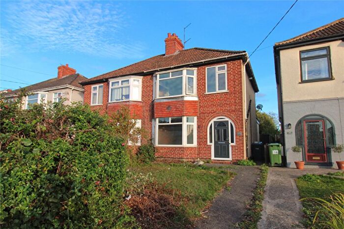 3 Bedroom Semi-Detached House For Sale In Frome Road, Trowbridge, BA14