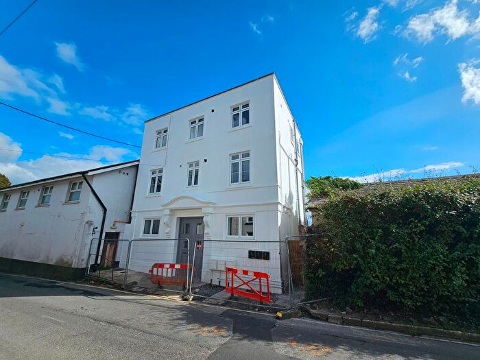 1 Bedroom Flat To Rent In Flat, The Former Club, EX36