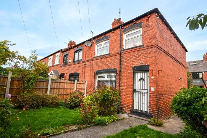 3 Bedroom End Of Terrace House To Rent In Firth Avenue, Leeds, West Yorkshire, LS11