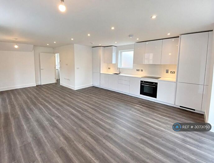1 Bedroom Flat To Rent In Scotts Lane, Bromley, BR2