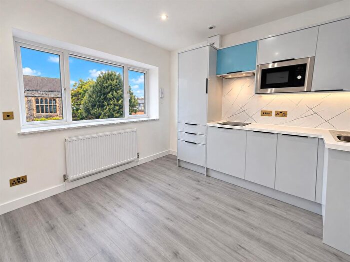 Studio To Rent In High Street, Shirehampton, Bristol, BS11