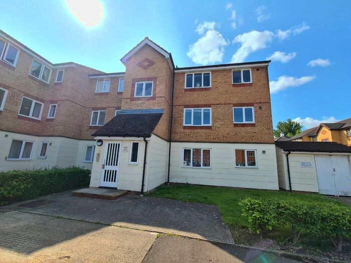 1 Bedroom Flat To Rent In Mullards Close, Hackbridge, CR4