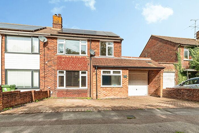 3 Bedroom Semi-Detached House For Sale In Hawthorn Way, Basingstoke, Hampshire, RG23